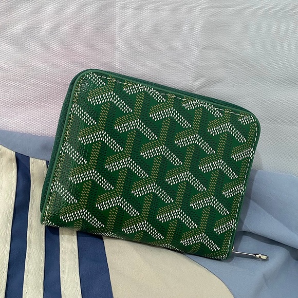 Goyard Green Women's Wallet - Picture 2 of 8